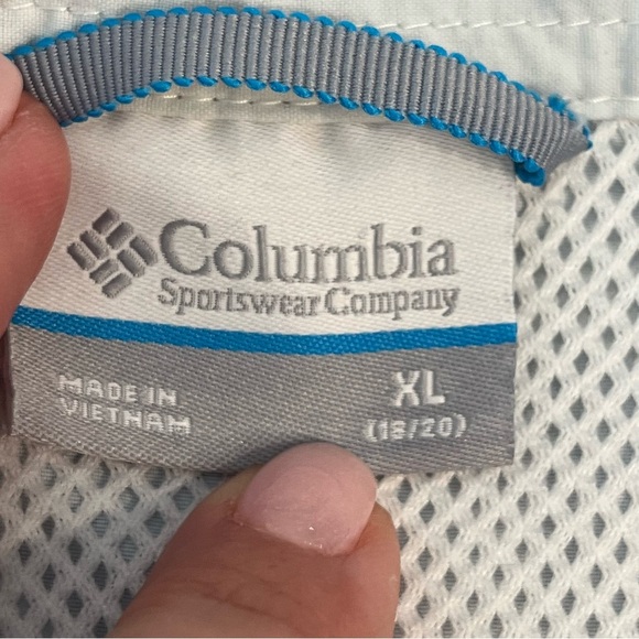 Columbia kid's Sky Blue Casual Button Down Shirt size XL 18/20 - Picture 2 of 4